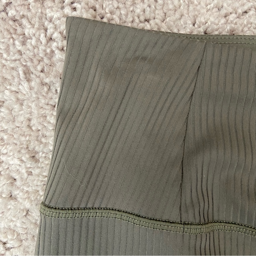 Girlfriend Collective Rib High Rise Bike Short - Picture 6 of 7